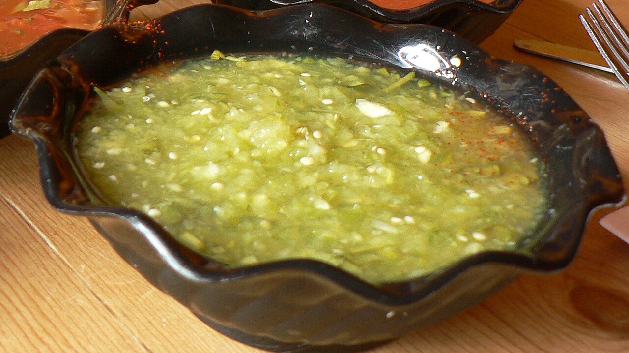 Salsa Verde (Tomatillo Salsa) photo 1